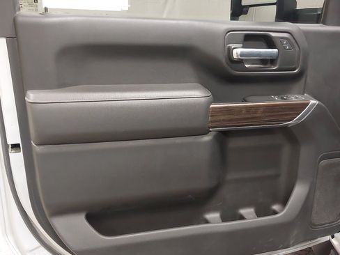 Used 2022 Chevrolet Silverado 2500 LT w/ Convenience Package AWD/4WD image 24