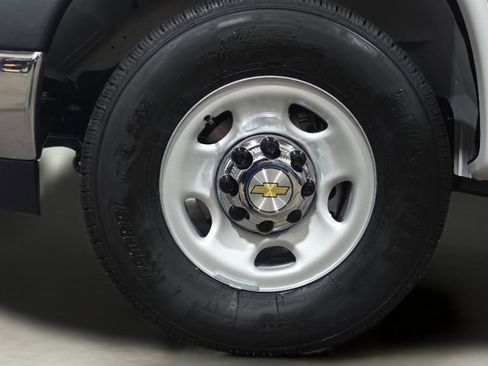 New 2026 Chevrolet Express 2500 RWD image 22
