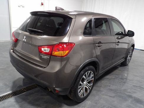 Used 2017 Mitsubishi Outlander Sport ES image 4