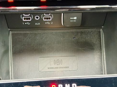 Used 2023 Jeep Grand Cherokee Overland w/ Luxury Tech Group IV image 31