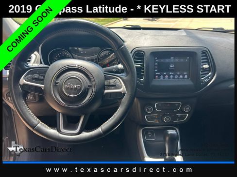 Used 2019 Jeep Compass Latitude FWD image 7