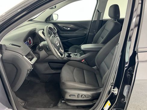 Used 2024 GMC Terrain SLE w/ Driver Convenience Package FWD image 18