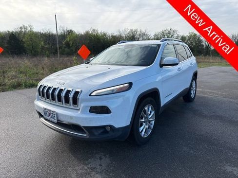 Used 2015 Jeep Cherokee Limited w/ Luxury Group image 7