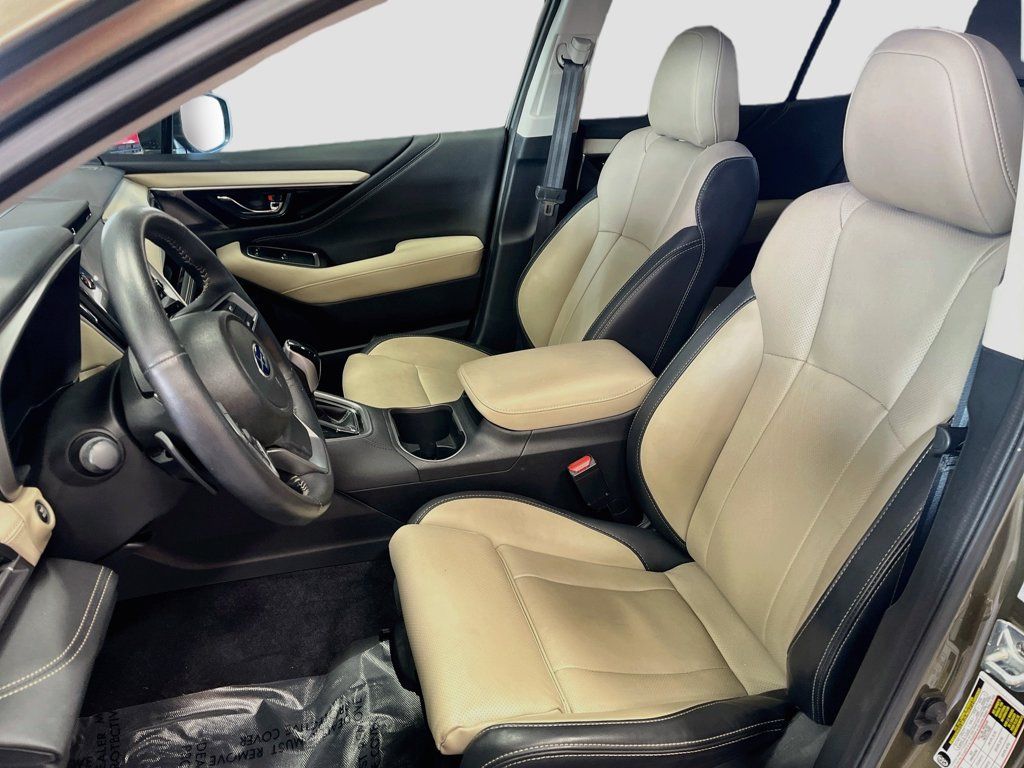 Used 2025 Subaru Outback Limited AWD/4WD image 22