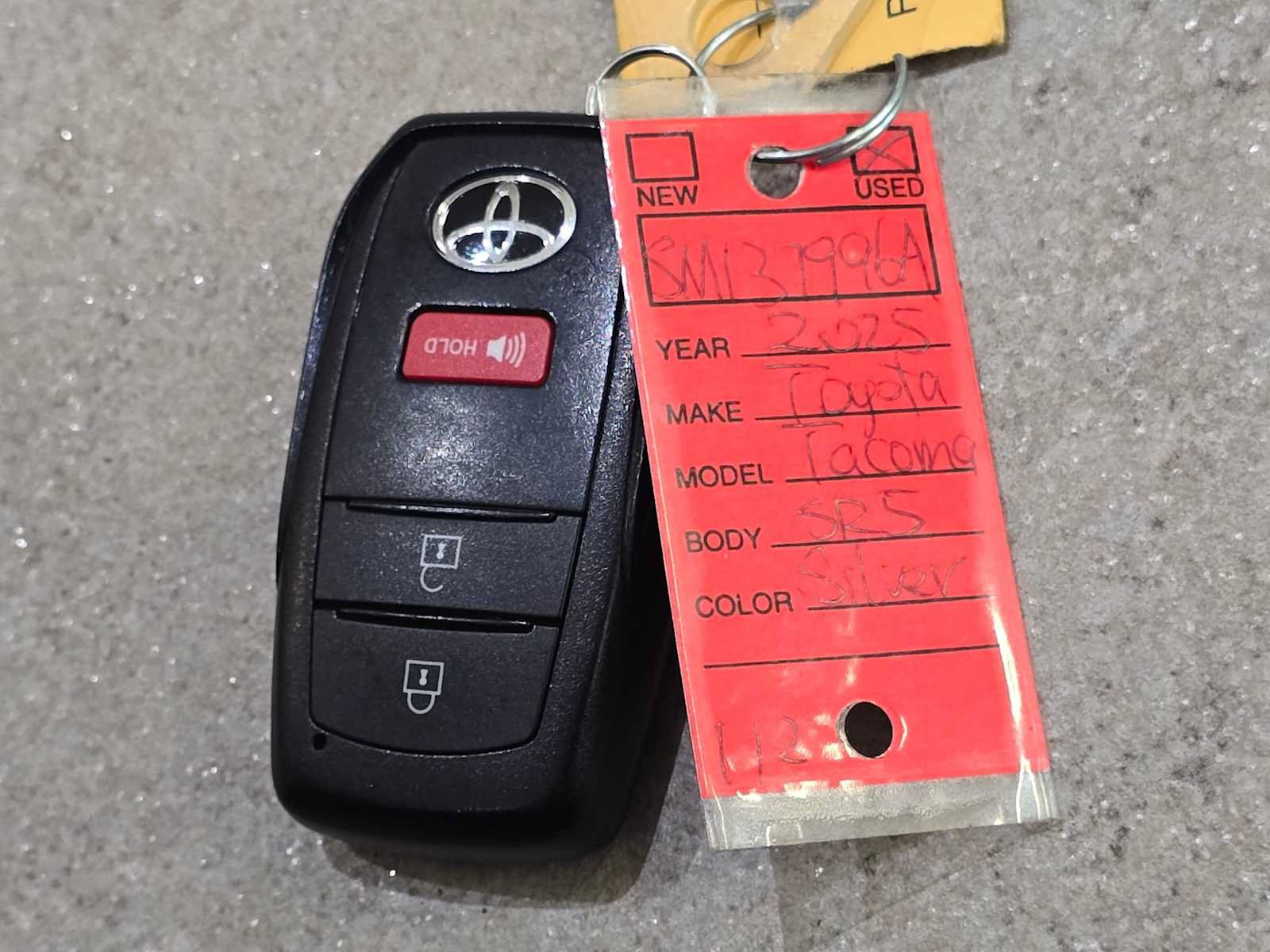 Certified 2025 Toyota Tacoma SR5 AWD/4WD image 31