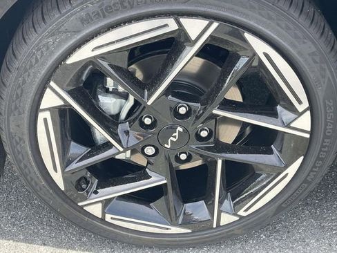 New 2026 Kia K4 GT-Line image 9