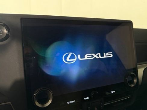 Used 2026 Lexus GX 550 AWD/4WD image 23