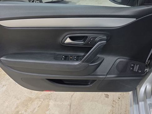 Used 2014 Volkswagen CC R-Line FWD image 13