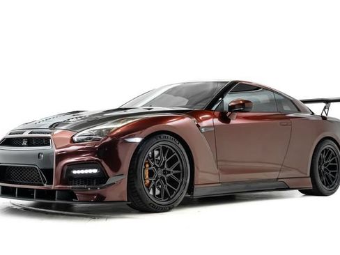 Used 2014 Nissan GT-R Premium AWD/4WD image 10