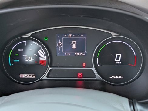 Used 2017 Kia Soul EV image 19