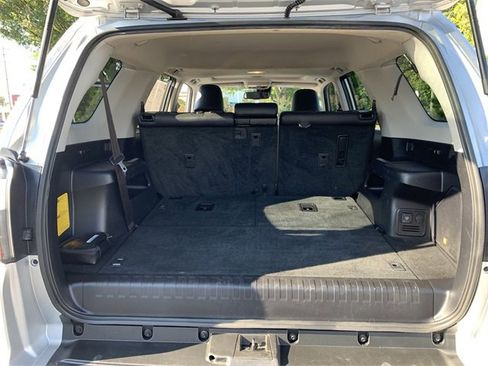 Used 2022 Toyota 4Runner Limited image 34