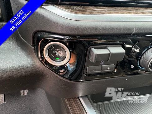 Used 2025 Chevrolet Silverado 1500 RST AWD/4WD image 24