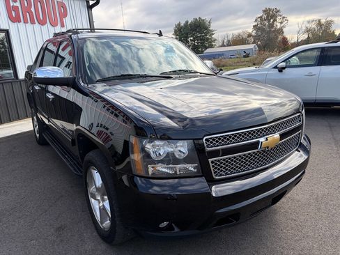 Used 2012 Chevrolet Avalanche LT w/ All-Star Edition image 4