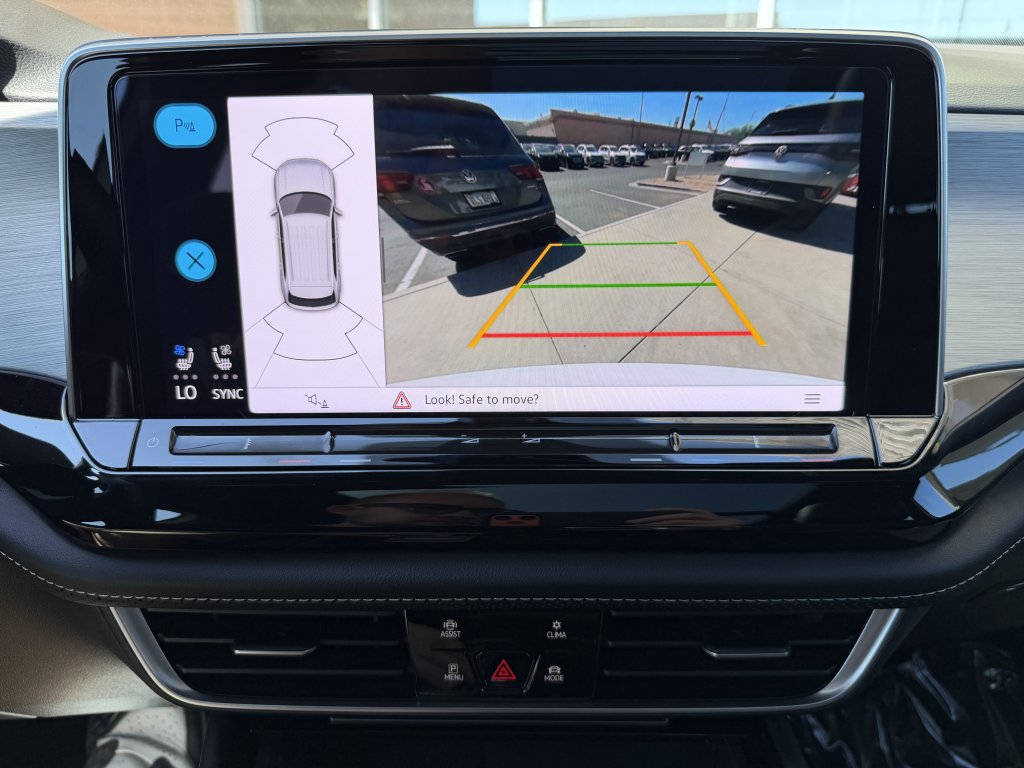 Used 2024 Volkswagen Atlas Cross Sport SE w/ Panoramic Sunroof Package FWD image 19