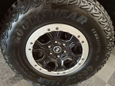 Used 2022 Ford Bronco Badlands w/ Sasquatch Package image 3