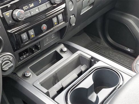 Used 2024 Nissan Titan PRO-4X w/ Pro-4x Convenience Package image 36