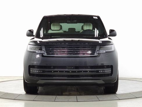 Certified 2025 Land Rover Range Rover SE AWD/4WD image 8