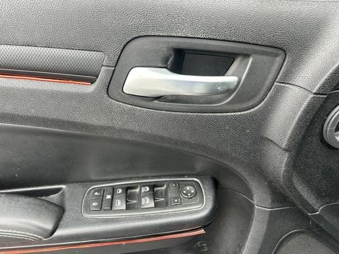 Used 2014 Chrysler 300 S AWD/4WD image 14