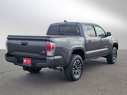 Used 2021 Toyota Tacoma TRD Sport w/ Technology Package image 2