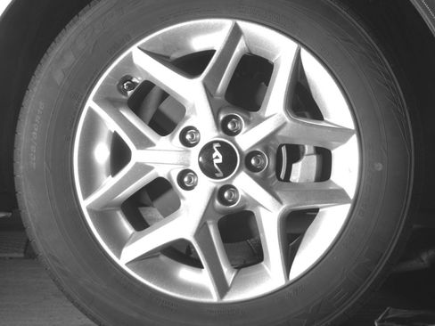 Used 2025 Kia Soul LX w/ LX Technology Package image 18