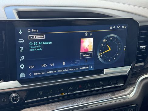 Certified 2025 Chevrolet Silverado 3500 LTZ w/ LTZ Convenience Package AWD/4WD image 27