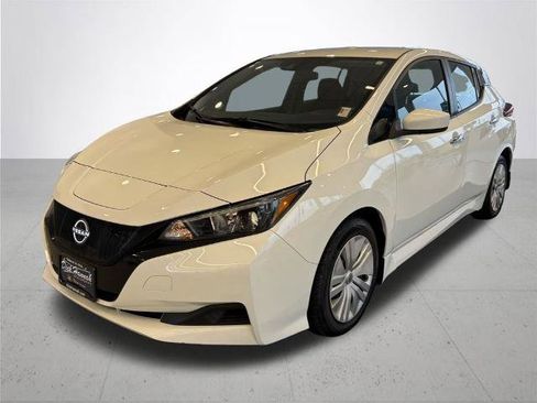 Certified 2023 Nissan Leaf S image 2