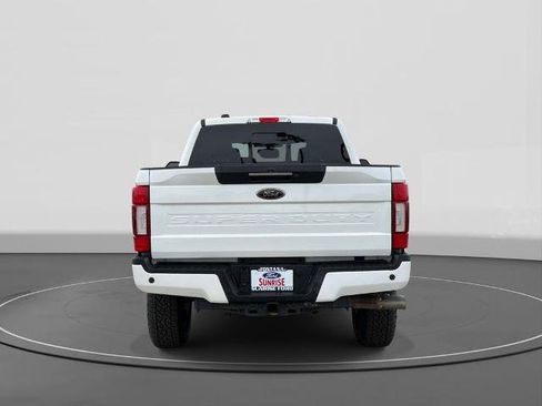 Certified 2022 Ford F250 Lariat w/ Black Appearance Package AWD/4WD image 6