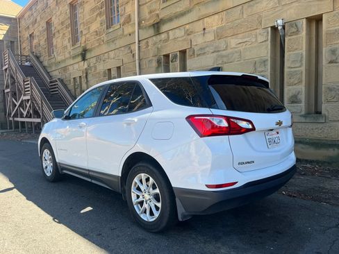 Used 2020 Chevrolet Equinox LS w/ LS Convenience Package AWD/4WD image 27