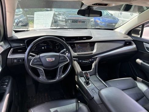 Used 2019 Cadillac XT5 Luxury AWD/4WD image 9