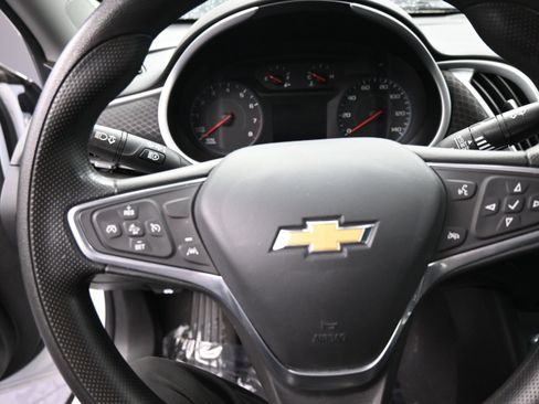 Used 2023 Chevrolet Malibu LT image 16