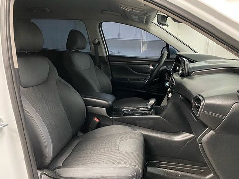 Used 2020 Hyundai Santa Fe SE image 14