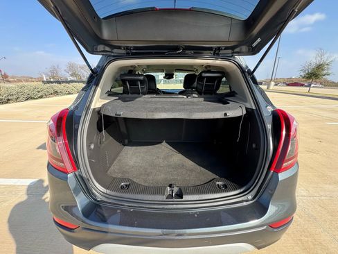 Used 2018 Buick Encore Preferred image 52