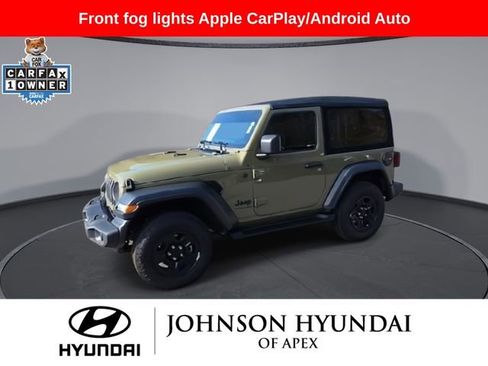Used 2025 Jeep Wrangler Sport image 4
