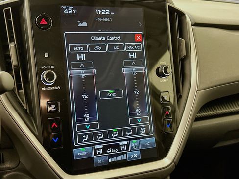 Used 2024 Subaru Crosstrek 2.0i Premium image 23