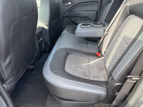 Used 2018 Chevrolet Colorado Z71 AWD/4WD image 11