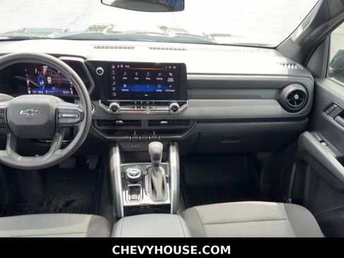 Used 2023 Chevrolet Colorado Trail Boss w/ Technology Package AWD/4WD image 30