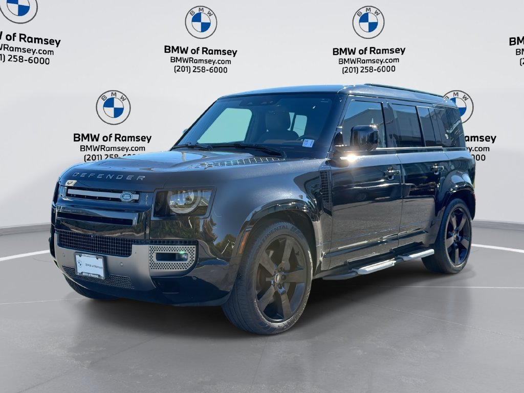 Used 2024 Land Rover Defender 110 X-Dynamic SE AWD/4WD image 1
