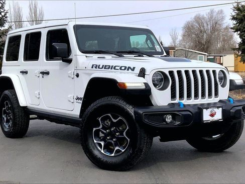 Certified 2022 Jeep Wrangler Unlimited Rubicon 4xe w/ Cold Weather Group image 34