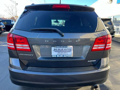 Used 2018 Dodge Journey SE image 4