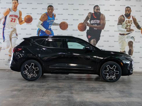 Used 2023 Chevrolet Blazer RS w/ Driver Confidence II Package FWD image 19