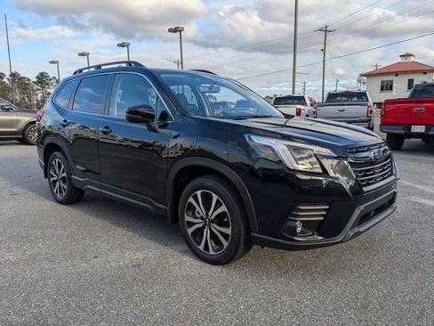 Used 2024 Subaru Forester Limited AWD/4WD image 2