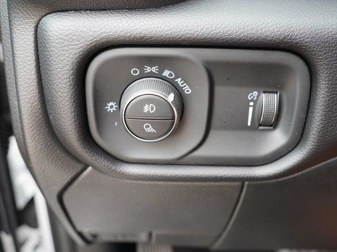Certified 2026 RAM 2500 Big Horn AWD/4WD image 24