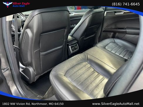 Used 2016 Ford Fusion SE w/ Equipment Group 202A FWD image 8