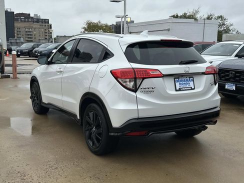 Used 2022 Honda HR-V Sport image 4