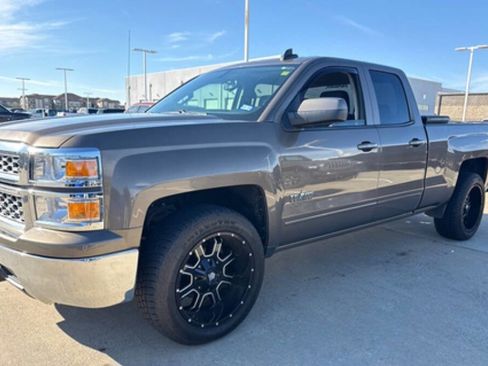 Used 2015 Chevrolet Silverado 1500 LT w/ Texas Edition, 1LT Trim image 2