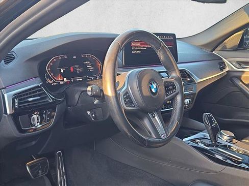 Used 2022 BMW 540i xDrive w/ M Sport Package AWD/4WD image 9