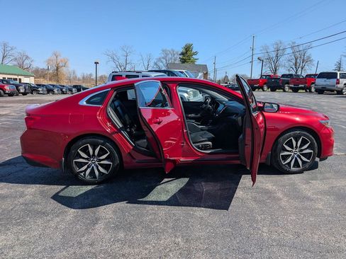 Used 2016 Chevrolet Malibu LT w/ Leather Package image 16
