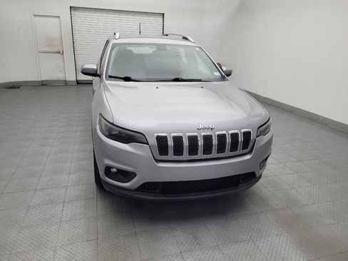 Used 2019 Jeep Cherokee Latitude w/ Cold Weather Group FWD image 14