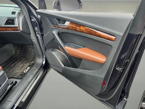 Used 2018 Audi Q5 2.0T Premium Plus w/ Premium Plus Package image 23