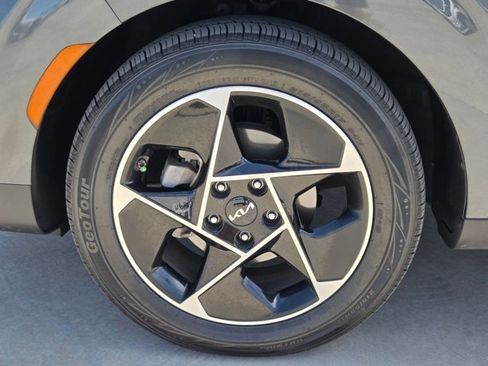 Used 2023 Kia Soul EX FWD image 22